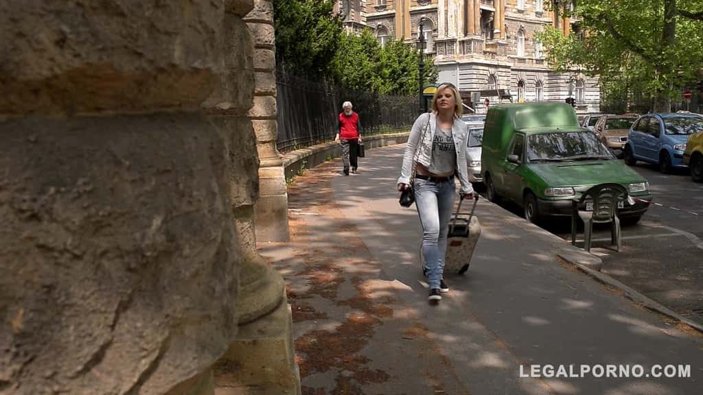 Wrong Address: Blonde Gets Fucked In Her Ass Wrong Address: Blonde Gets Fucked In Her Ass