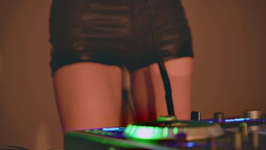 Let's Get The Hottie Started
