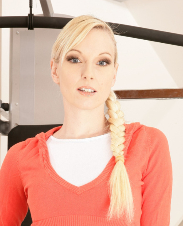 Lena Cova Lena Cova